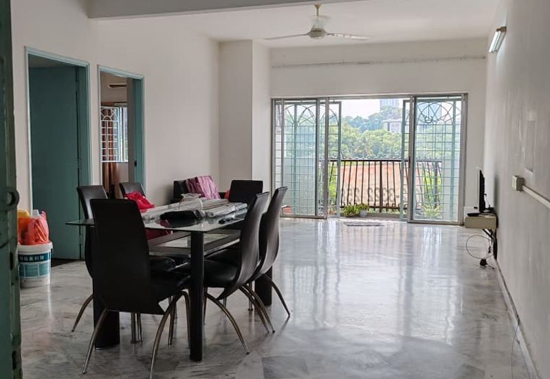 Sri Tanjung Apartment