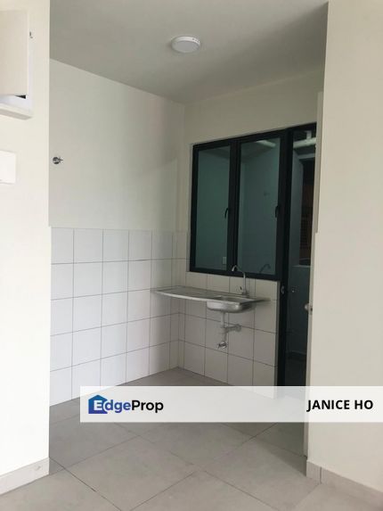 Majestic Maxim 3 Rooms Partial Furnished Ready Move In on Jan 2026, Kuala Lumpur, Cheras