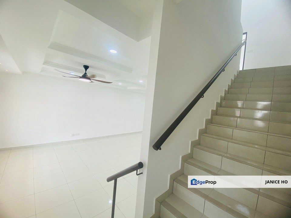 D'Cendana Bandar Tasik Kesuma Double Storey Corner Unit Brand New Unit, Selangor, Beranang