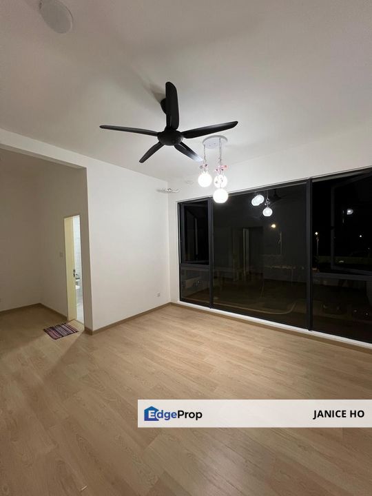 Emerald Diamond City Town House Upper Unit, Selangor, Semenyih