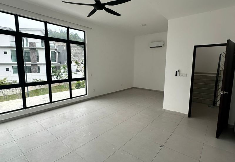 Orchid Hills (Residensi Bukit Orkid) @ 9 Miles