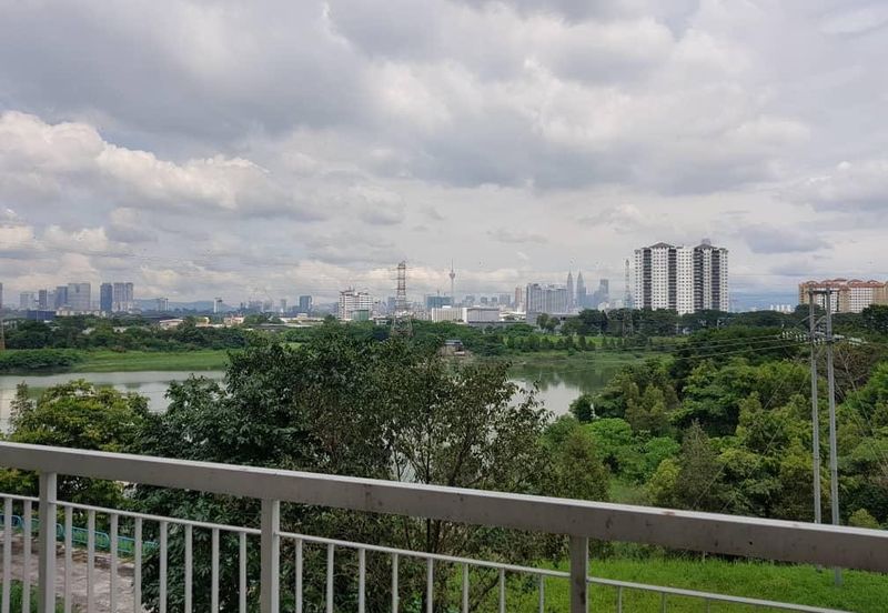 Laman Tasik Condominium