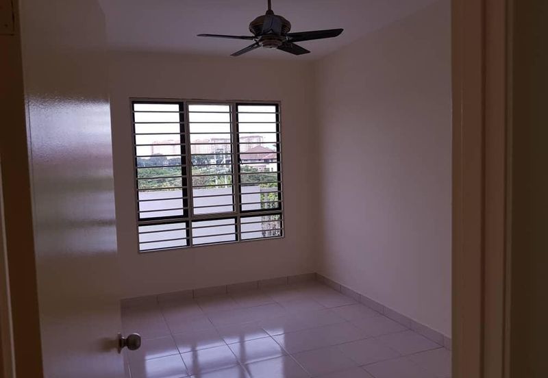 Laman Tasik Condominium