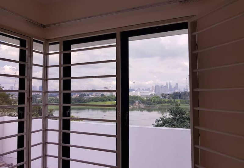 Laman Tasik Condominium