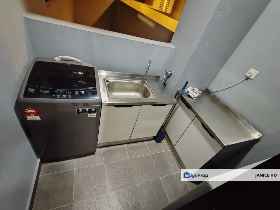 Majestic MAxim 3 Rooms Fully Furnished 2 Car Parks, Kuala Lumpur, Cheras