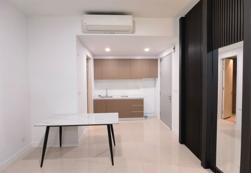 Lakefront Condominium | Emerald Hills @ Alam Damai