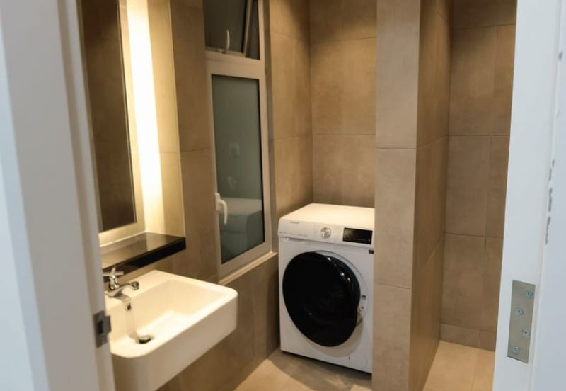 Lakefront Condominium | Emerald Hills @ Alam Damai