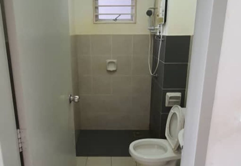 The Residence 1 @ Tiara South