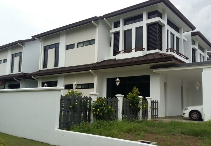 Tenderfields @ Eco Majestic