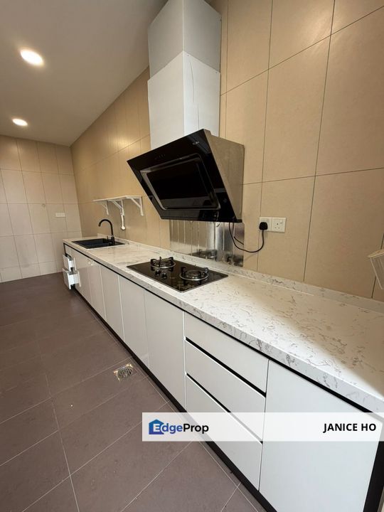 Twin Palms Semi D Partial Furnished, Selangor, Kajang