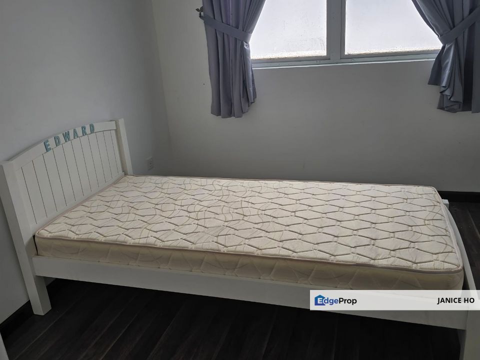 Eco Forest 4 Rooms Almost Fully Furnished, Selangor, Semenyih