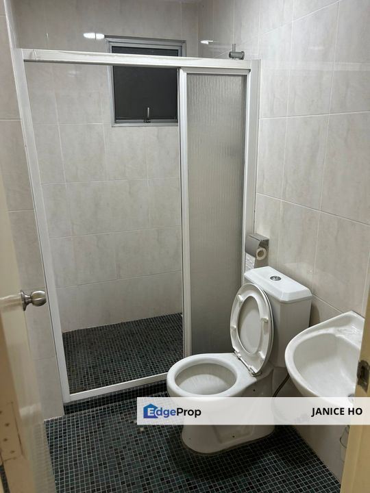 Connaught Avenue 3 Rooms Partial Furnished, Kuala Lumpur, Cheras