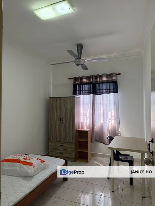 Angkasa Condominium Middle Room, Kuala Lumpur, Cheras