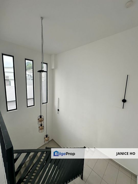 Orchid Hill 3 Storey Semi D Partial Furnished, Selangor, Cheras