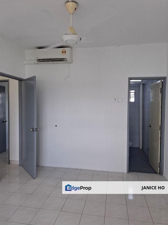 Angkasa Condominium Partial Furnished 3 Rooms, Kuala Lumpur, Cheras