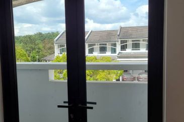 Cradleton @ Eco Majestic