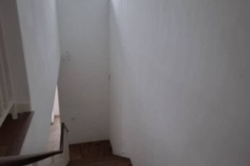 Cradleton @ Eco Majestic