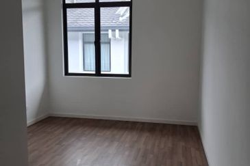 Cradleton @ Eco Majestic