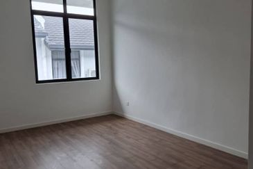 Cradleton @ Eco Majestic