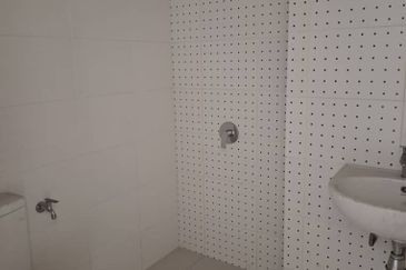 Cradleton @ Eco Majestic