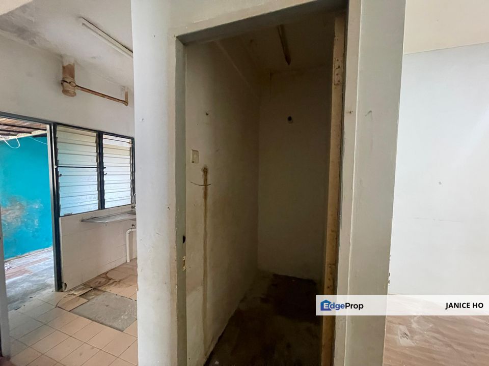 Puchong Utama Court 2, Selangor, Puchong