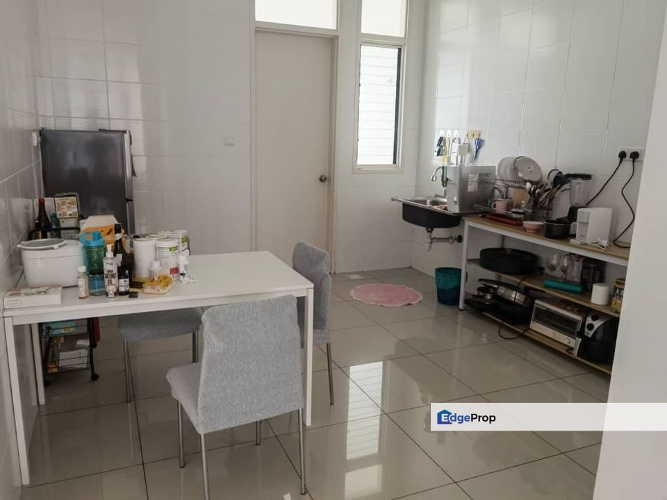 Eco Majestic Cradleton Partial Furnished, Selangor, Semenyih