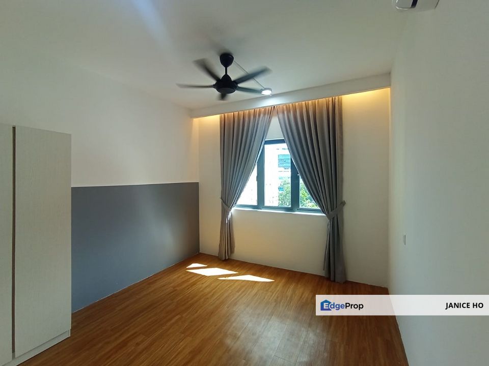 UCSI Residence 2 Six Rooms Fully Furnished, Kuala Lumpur, Sungai Besi