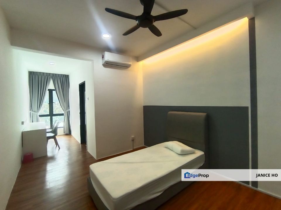 UCSI Residence 2 Six Rooms Fully Furnished, Kuala Lumpur, Sungai Besi