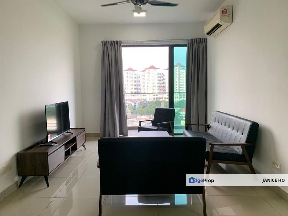 Univ 360 Place 2 Rooms Fully Furnished, Selangor, Seri Kembangan