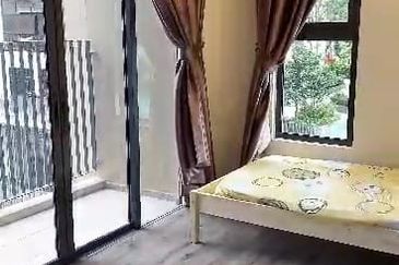 Henna Residence @ The Quartz