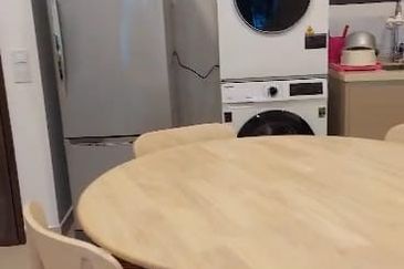 Henna Residence @ The Quartz