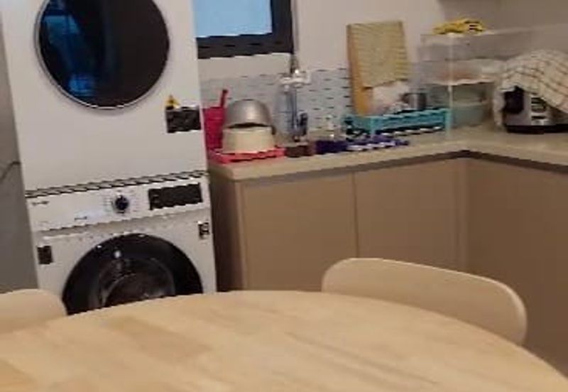 Henna Residence @ The Quartz