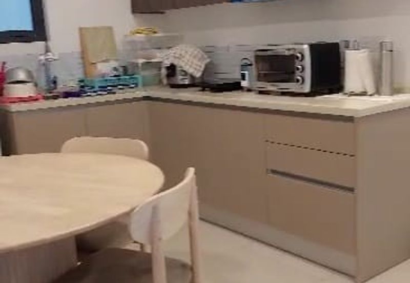 Henna Residence @ The Quartz