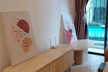 Henna Residence @ The Quartz