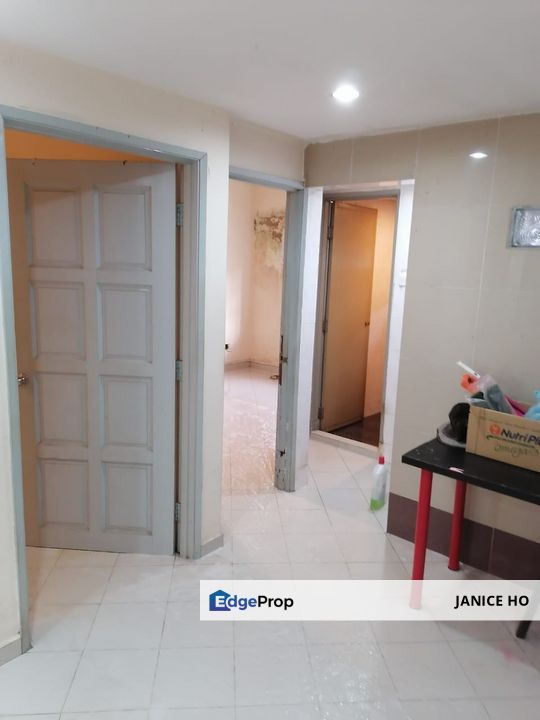 Taman Taynton View 1.5 Storey House Partial Furnished, Kuala Lumpur, Cheras