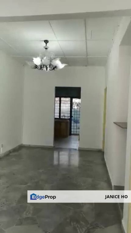 Taman Kinrara Puchong Single Storey Partial Furnished, Selangor, Puchong