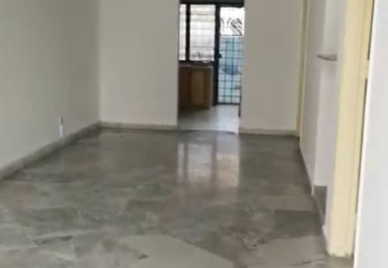 Taman Kinrara Seksyen 4