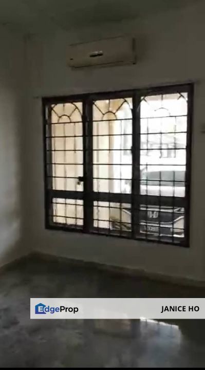 Taman Kinrara Puchong Single Storey Partial Furnished, Selangor, Puchong