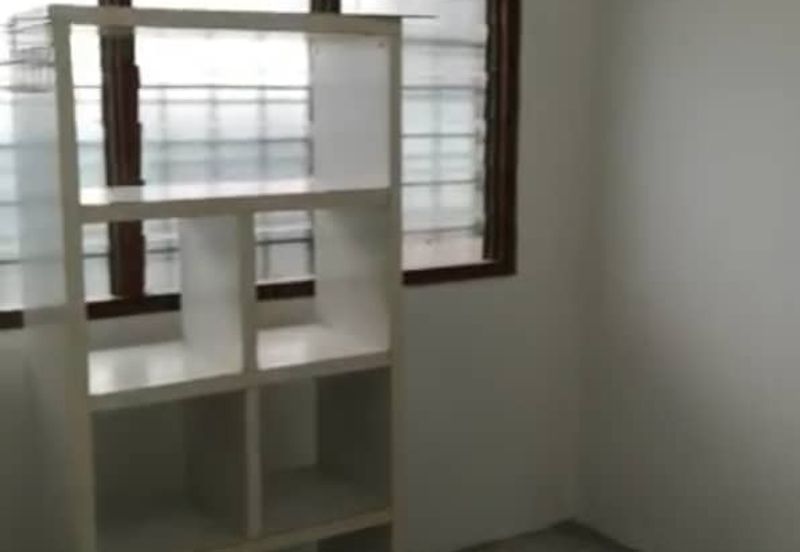 Taman Kinrara Seksyen 4