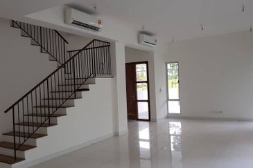 Parkfield Residences, Tropicana Heights