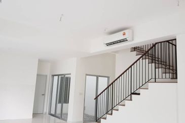 Parkfield Residences, Tropicana Heights