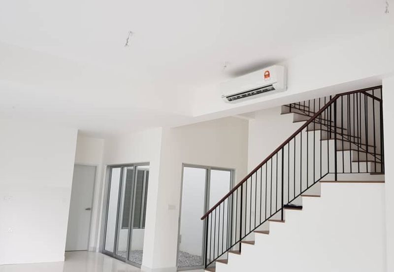 Parkfield Residences, Tropicana Heights