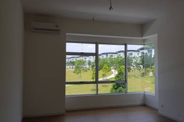 Parkfield Residences, Tropicana Heights