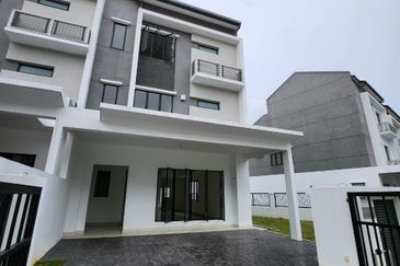 Lakefield Residences, Tropicana Heights