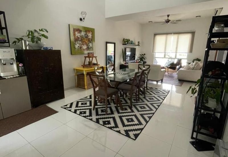 Parkfield Residences, Tropicana Heights