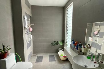 Parkfield Residences, Tropicana Heights