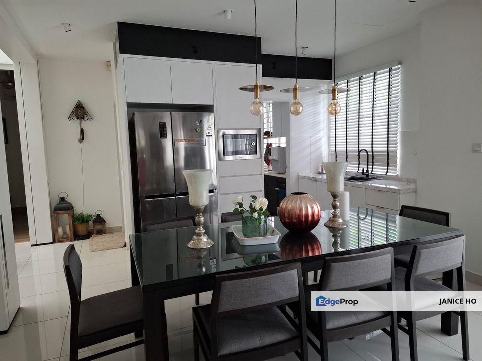 Parkfield Residenes Semi D Cluster House, Selangor, Kajang