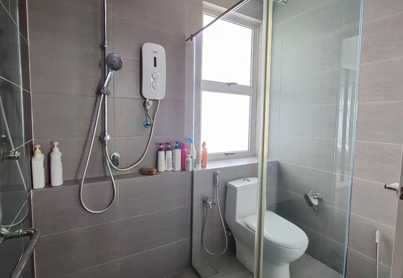 Parkfield Residences, Tropicana Heights