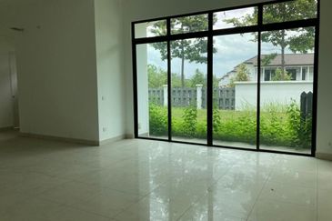 Tenderfields @ Eco Majestic