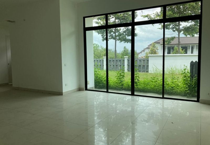 Tenderfields @ Eco Majestic